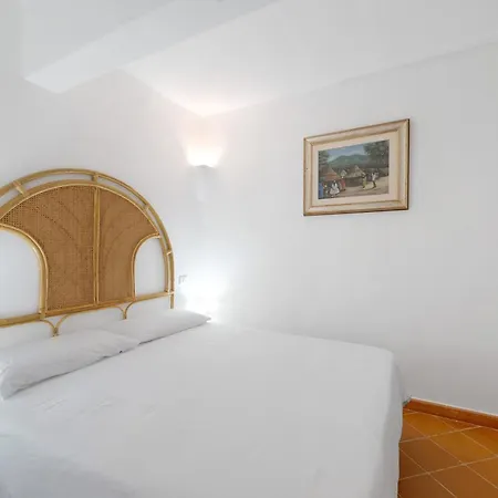 Solaris Apartment *